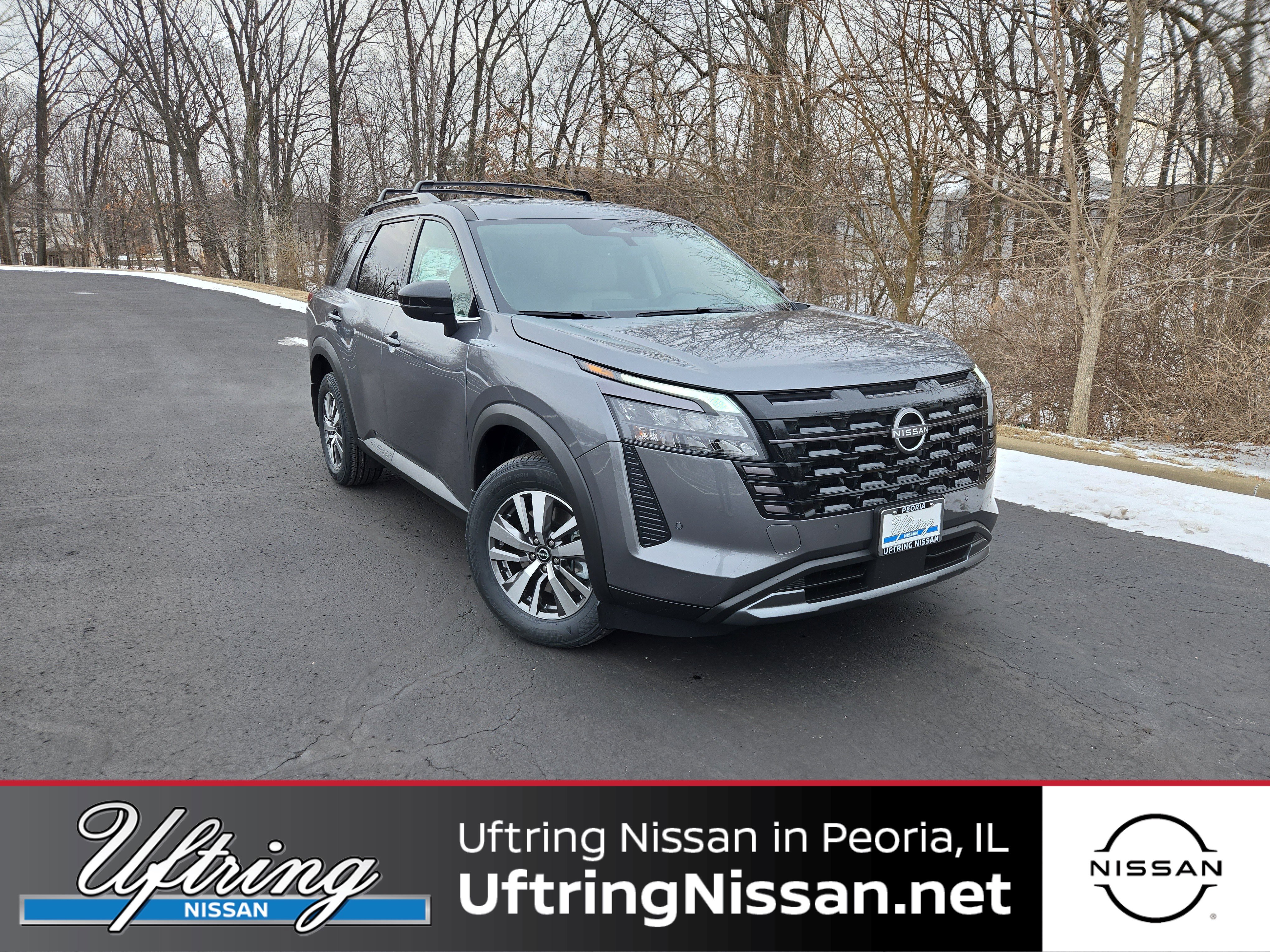 New 2026 Nissan Pathfinder SL image 1