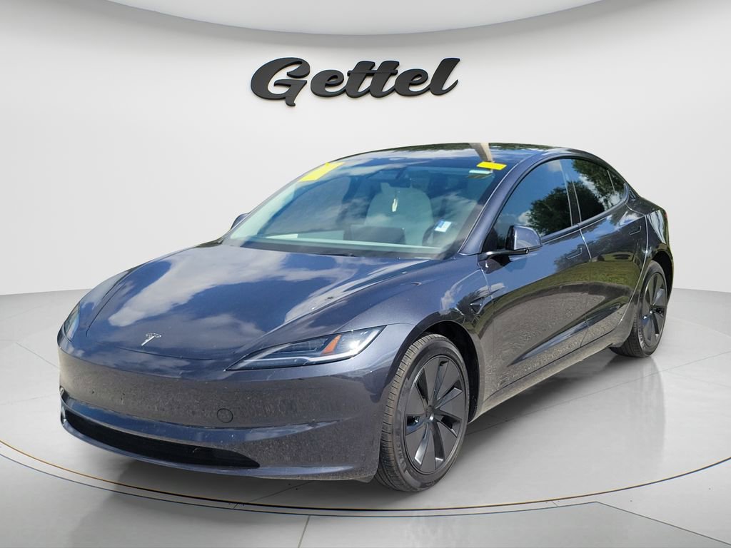 Used 2025 Tesla Model 3 Long Range RWD image 2