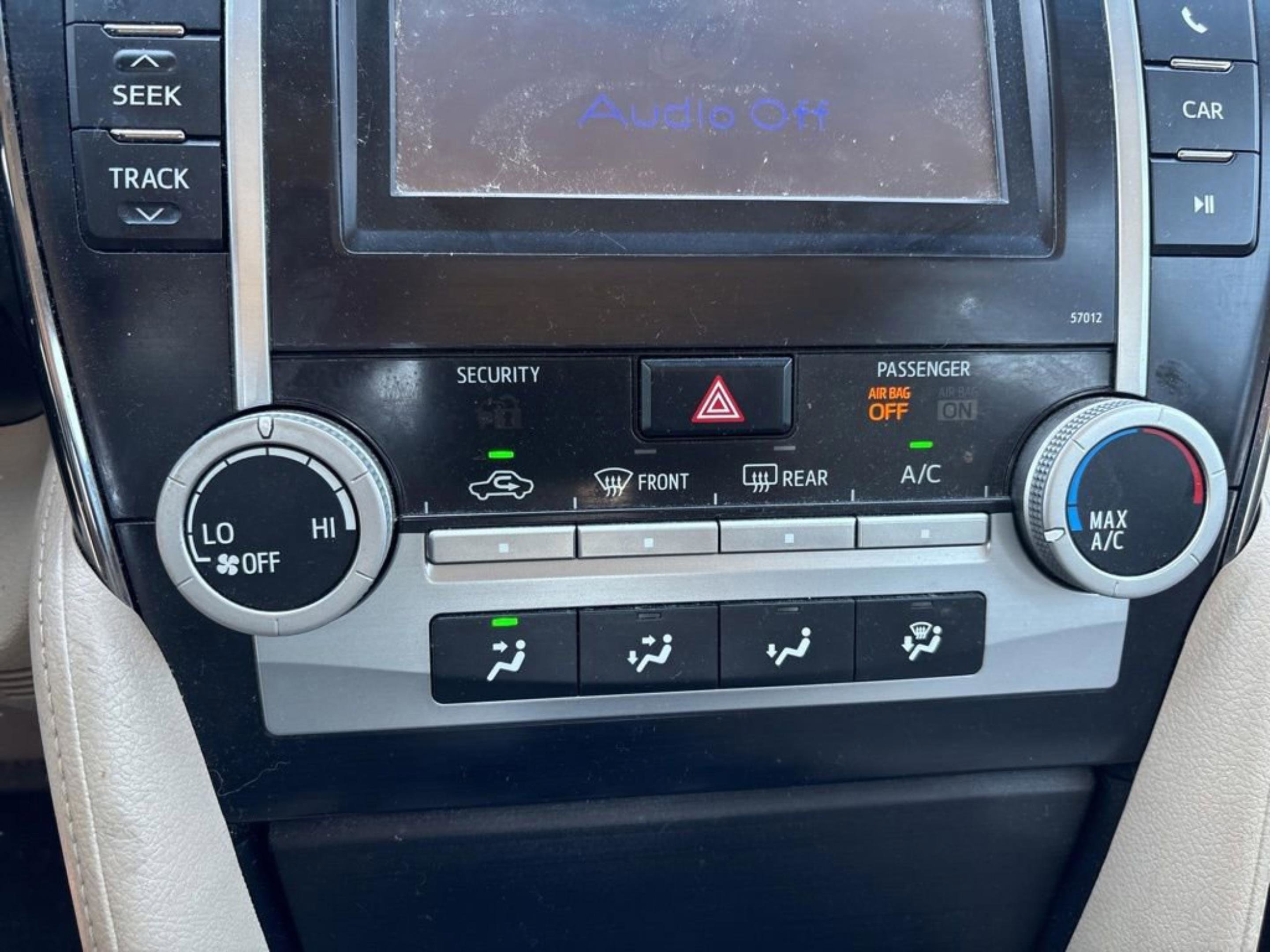 Used 2012 Toyota Camry LE image 17