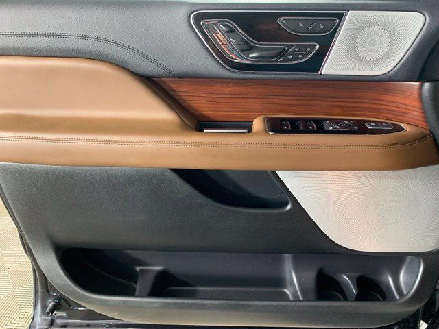 Used 2023 Lincoln Navigator Reserve w/ Equipment Group 201A AWD/4WD image 35