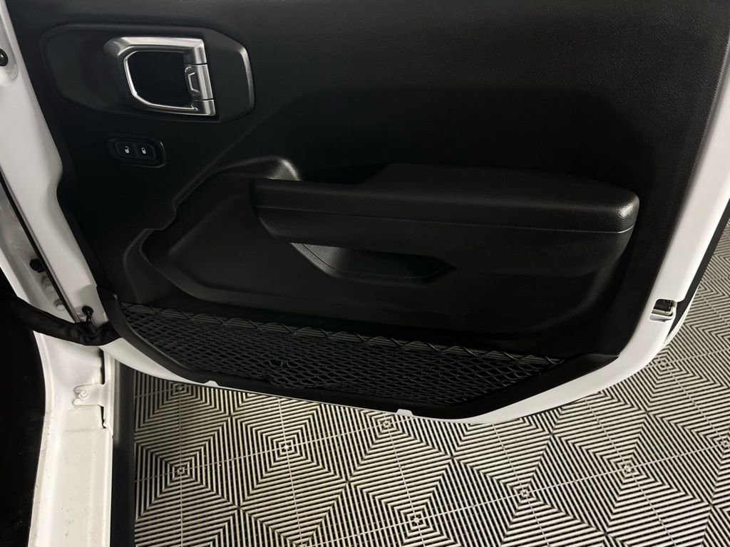 Used 2025 Jeep Wrangler Unlimited Rubicon image 31