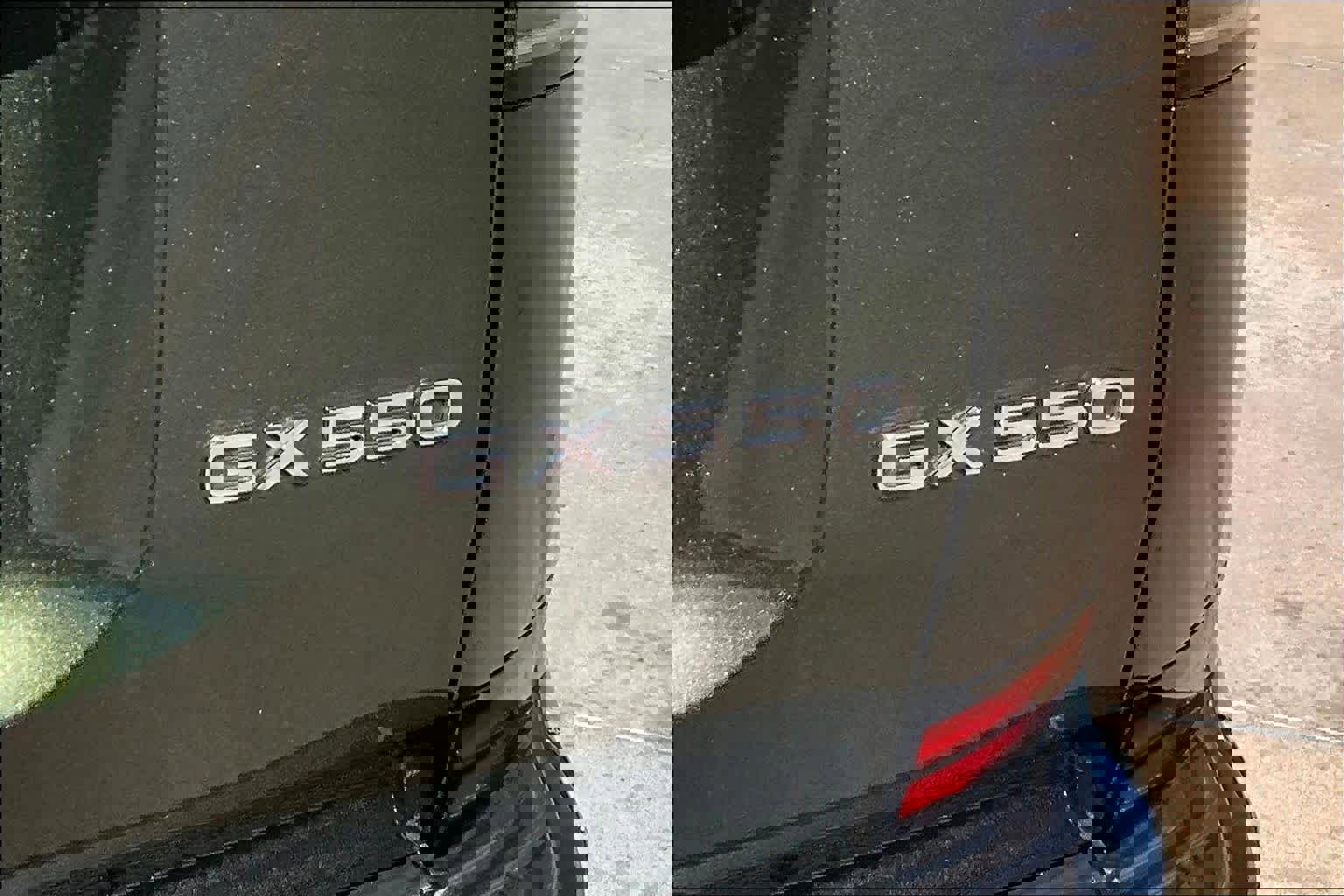 Used 2025 Lexus GX 550 w/ Accessory Package (2T) image 10