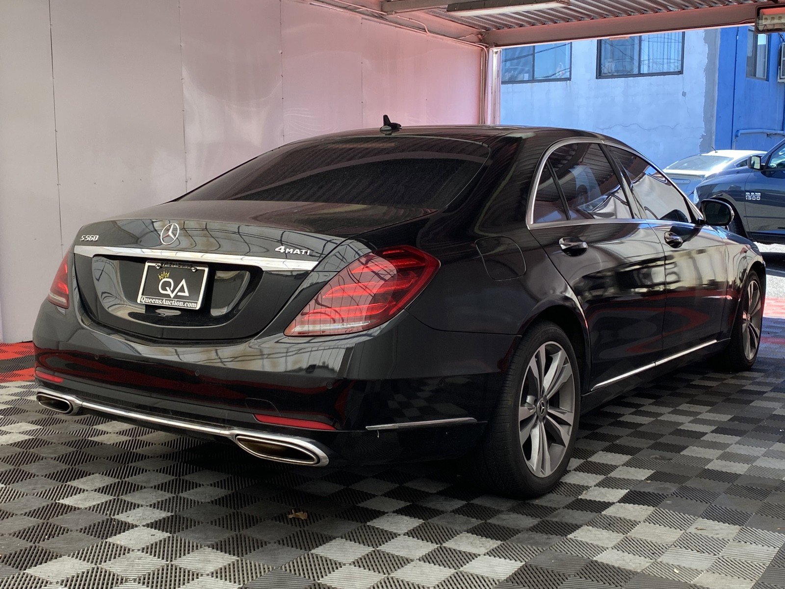 Used 2019 Mercedes-Benz S 560 4MATIC Sedan w/ Premium Package image 6