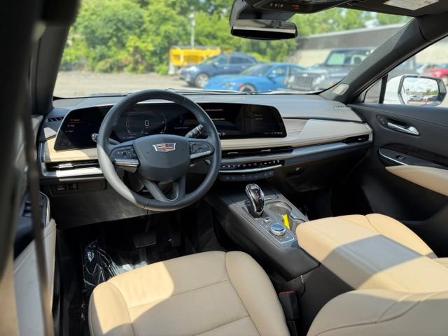 Used 2024 Cadillac XT4 Premium Luxury AWD/4WD image 21