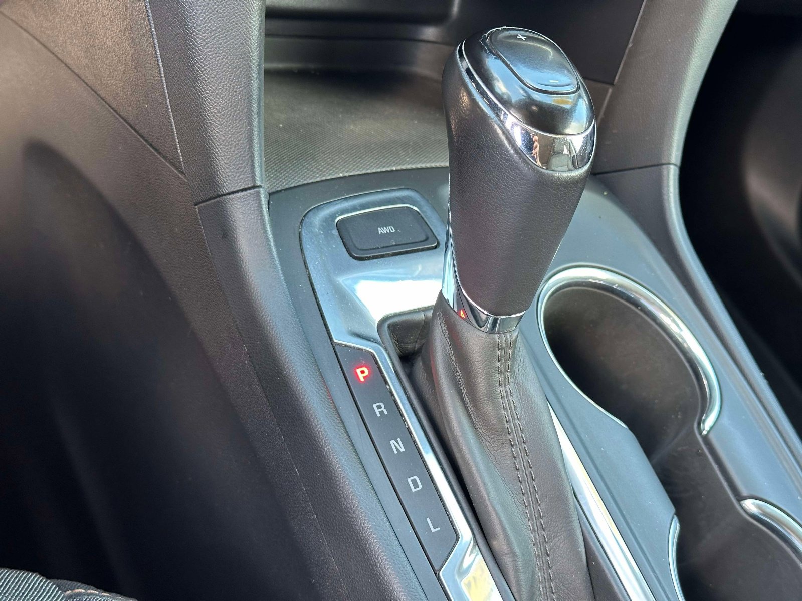 Used 2019 Chevrolet Equinox LT w/ Sun & Navigation Package image 32