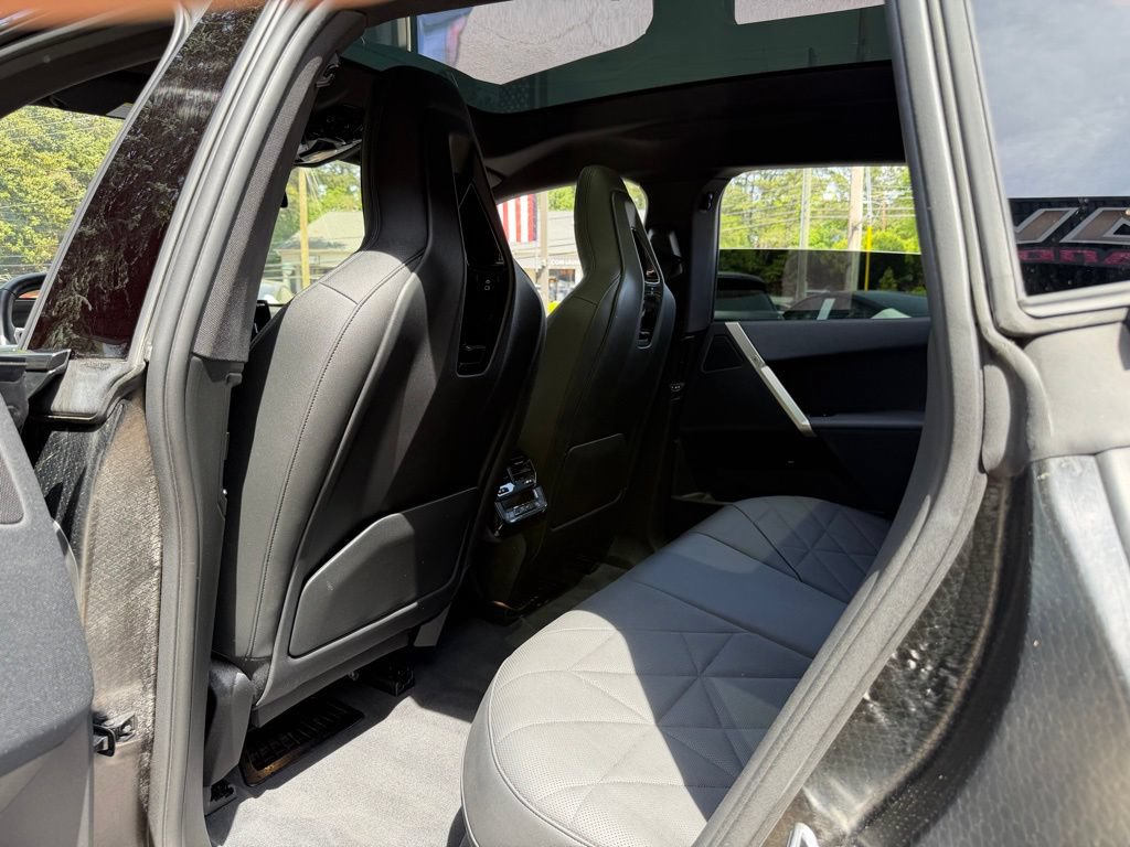 Used 2024 BMW iX xDrive50 AWD/4WD image 29