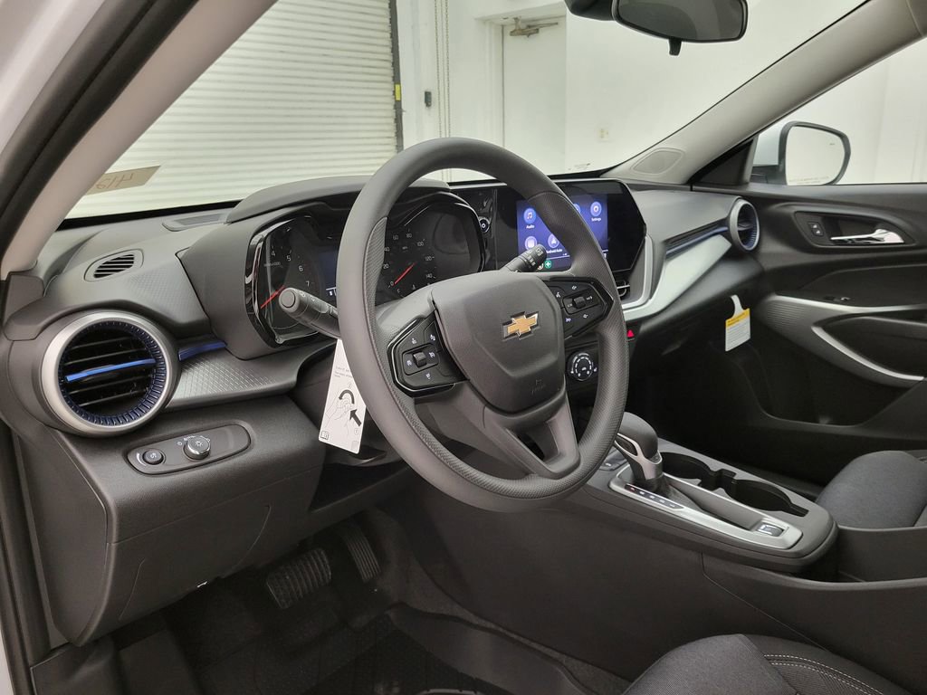 New 2026 Chevrolet Trax LS image 25