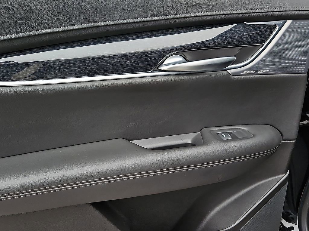 Used 2023 Cadillac XT5 Premium Luxury image 16
