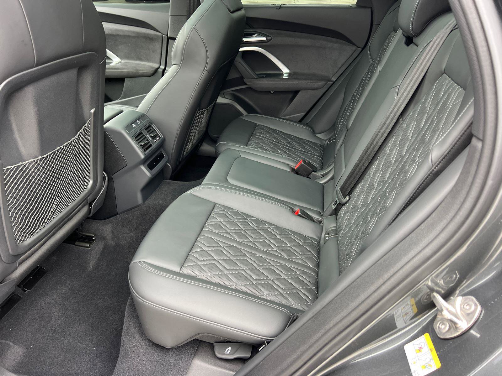 Used 2025 Audi SQ5 Premium Plus w/ Premium Plus Package image 21