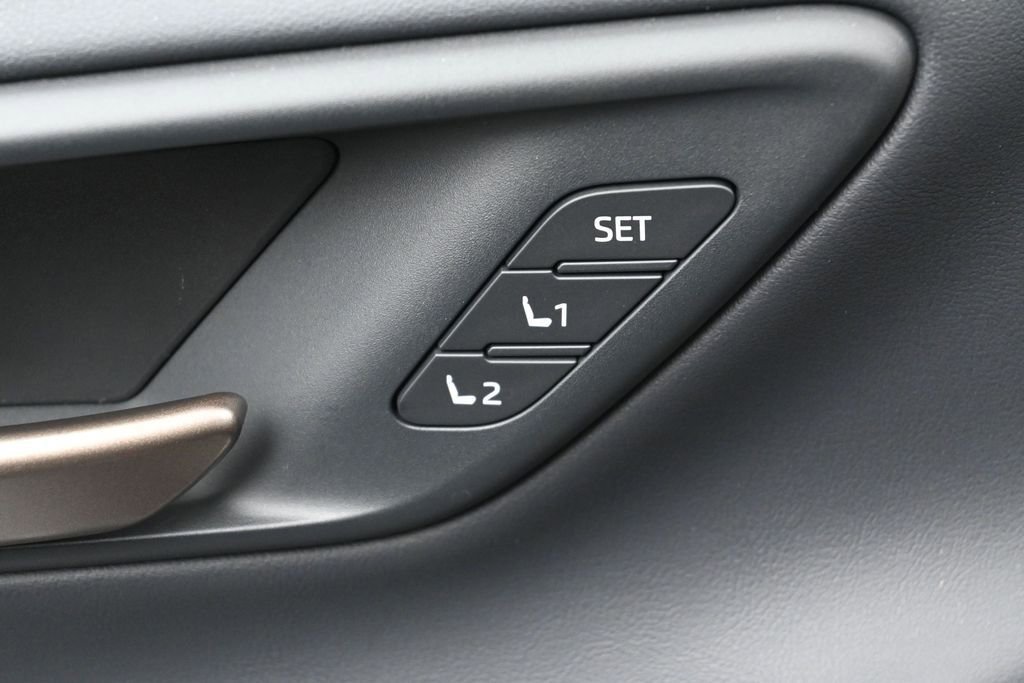 Certified 2026 Toyota Crown Signia AWD/4WD image 14