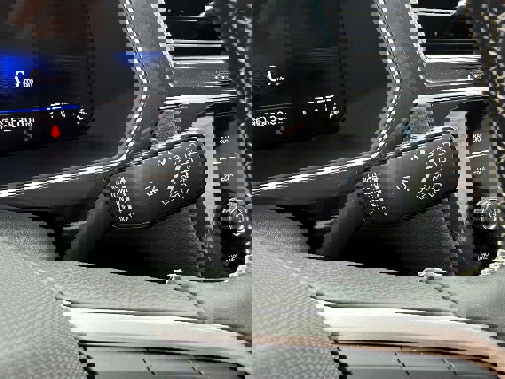 Used 2024 Volkswagen Tiguan S w/ MDO Package, Three-Row image 26