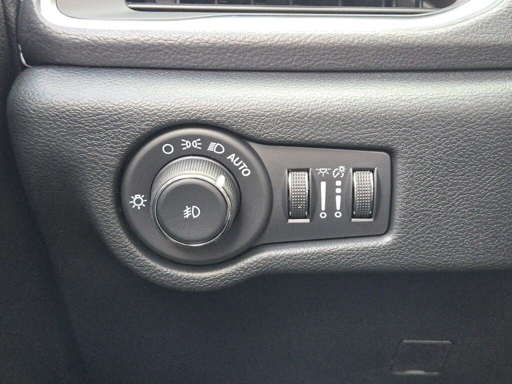 New 2026 Chrysler Pacifica Limited w/ S Appearance Package image 27