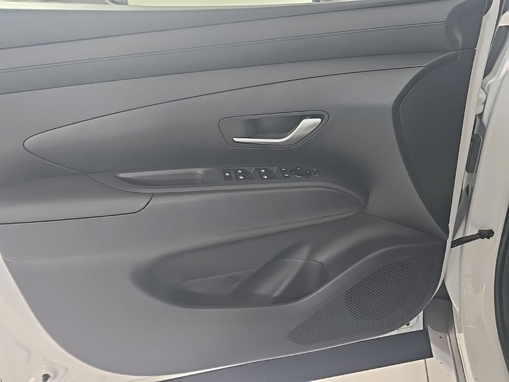 New 2027 Hyundai Santa Cruz SE FWD image 12