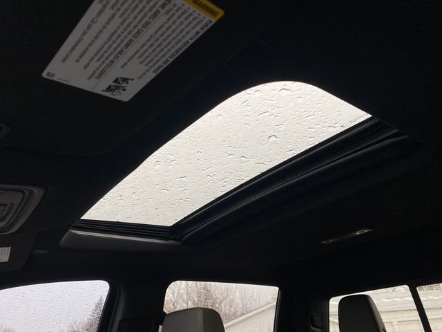 Used 2024 Chevrolet Silverado 2500 ZR2 w/ Technology Package image 29