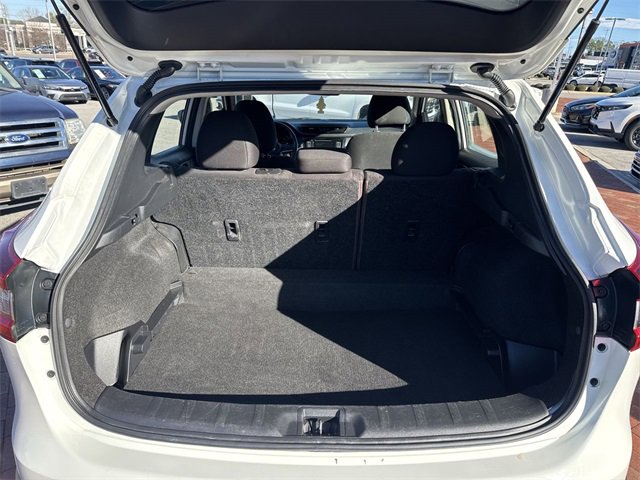 Used 2021 Nissan Rogue Sport S image 28