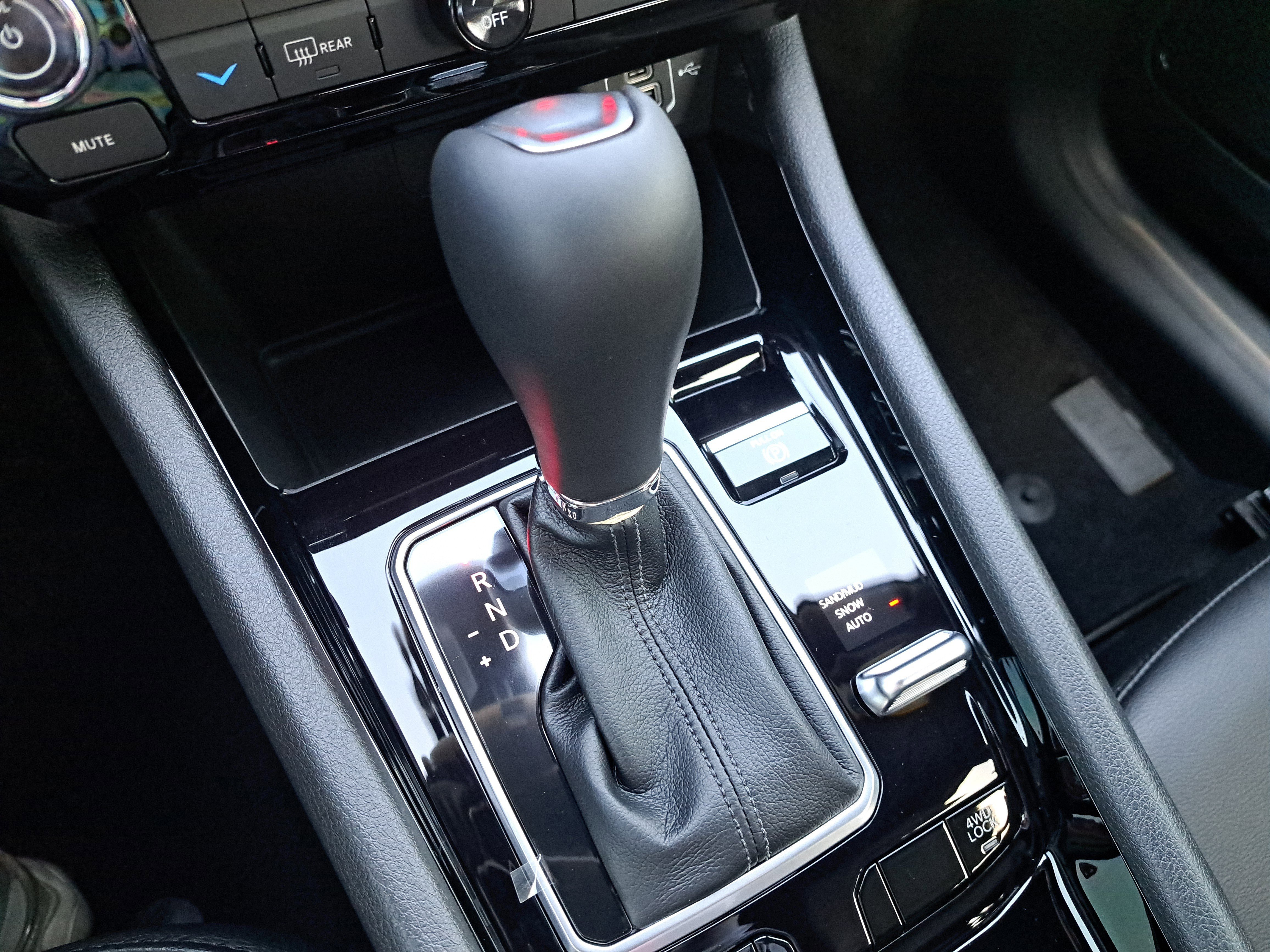 New 2026 Jeep Compass Latitude image 14