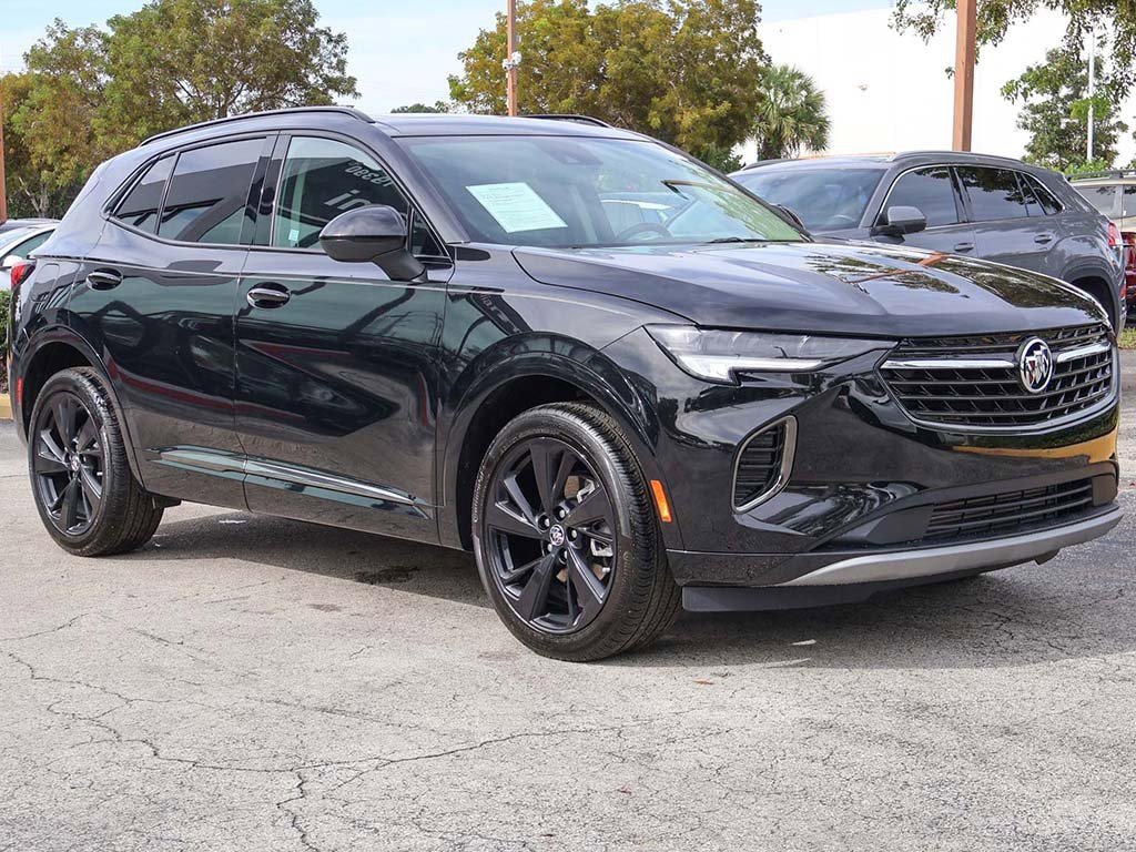 Used 2023 Buick Envision Essence w/ Sport Touring Package image 2