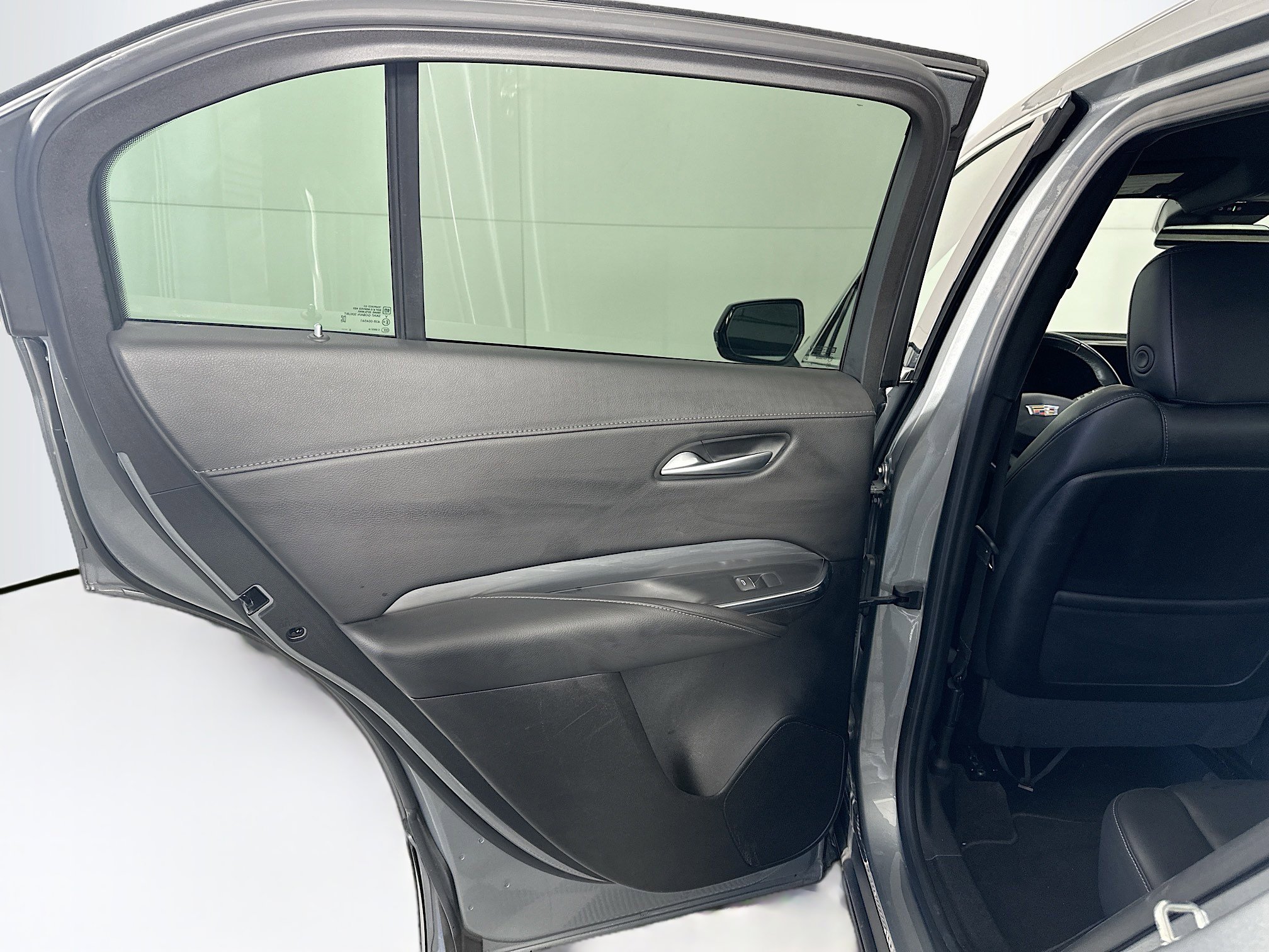 Used 2024 Cadillac XT4 Premium Luxury image 25