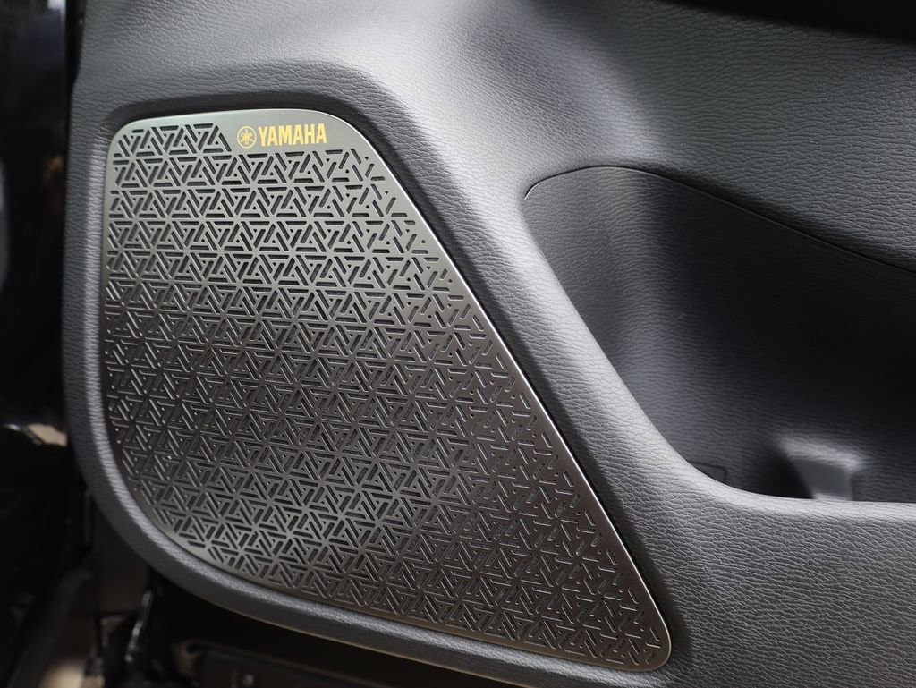 New 2025 Mitsubishi Outlander AWD image 19