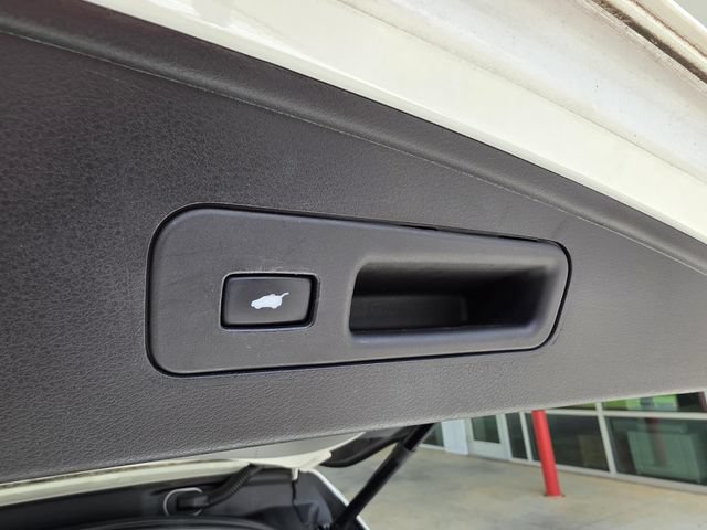 Used 2016 Acura MDX w/ Technology Package AWD/4WD image 15