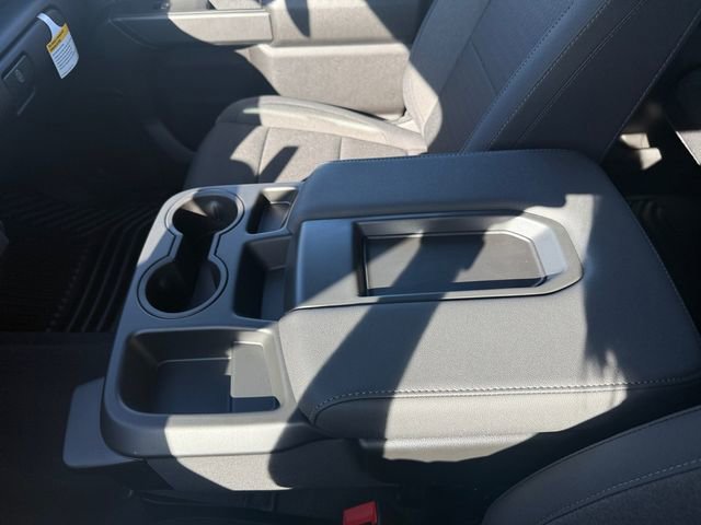 Used 2025 Chevrolet Silverado 2500 Custom w/ Custom Value Package image 22