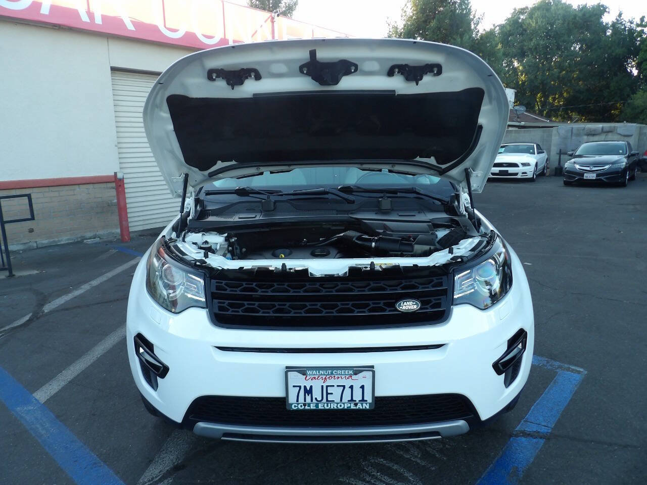 Used 2015 Land Rover Discovery Sport HSE AWD/4WD image 13