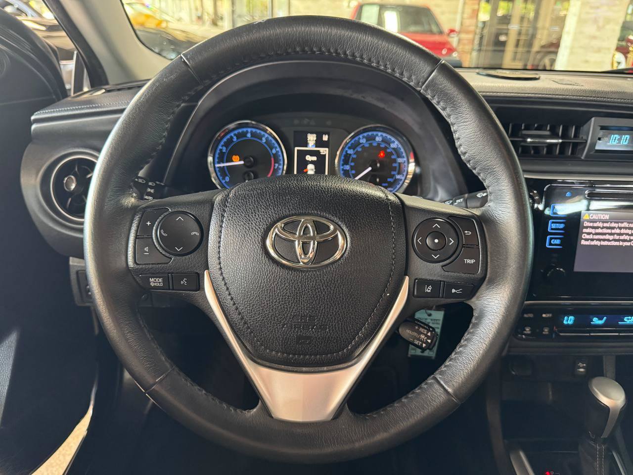 Used 2017 Toyota Corolla SE FWD image 22