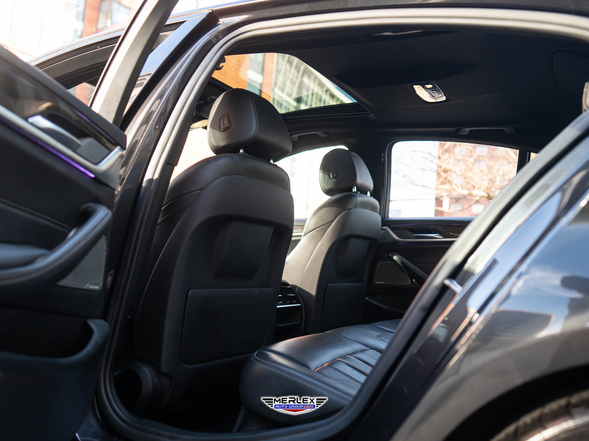 Used 2019 BMW 540i w/ M Sport Package image 21
