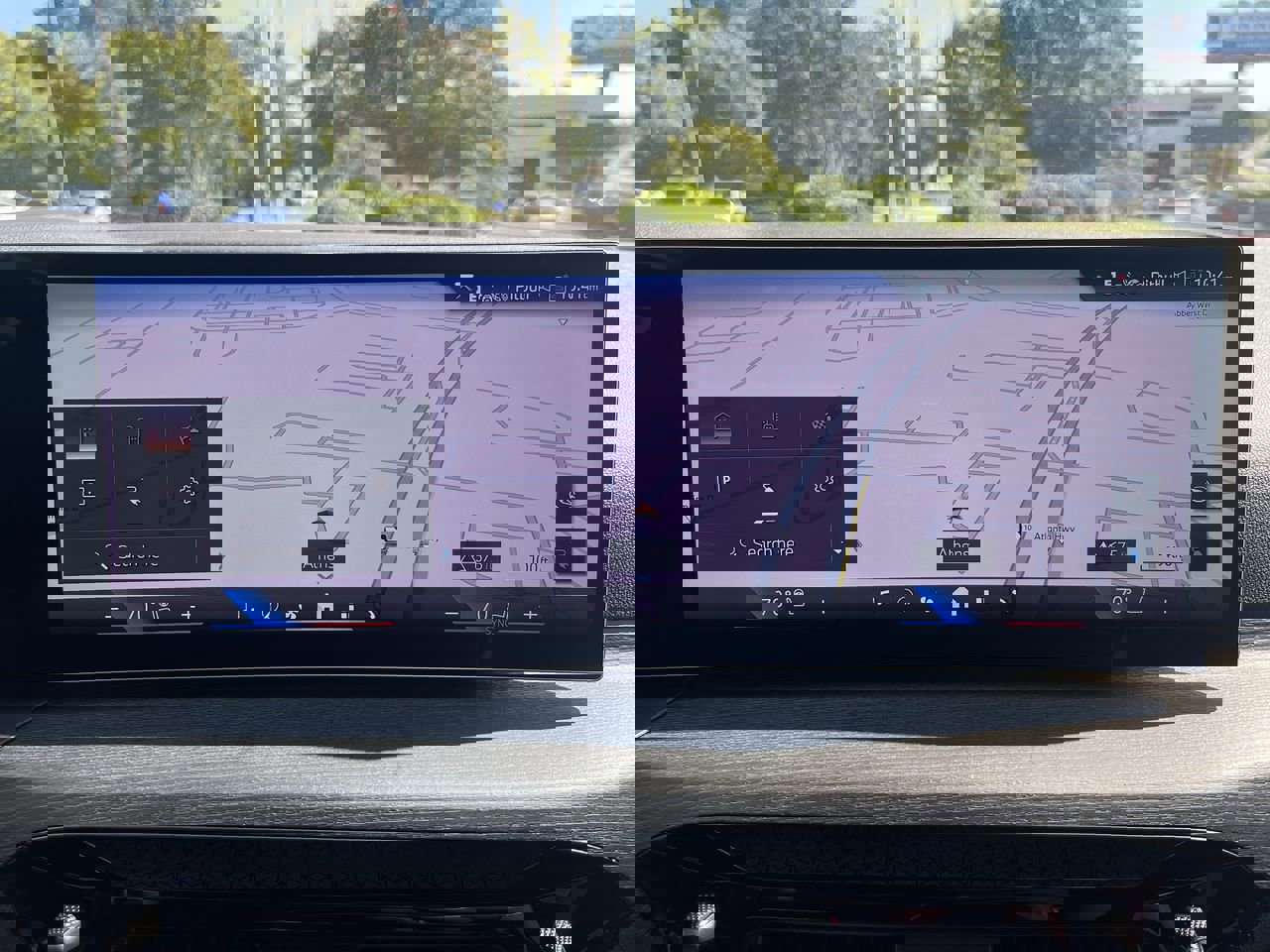 Used 2025 BMW i4 eDrive40 w/ Premium Package image 26