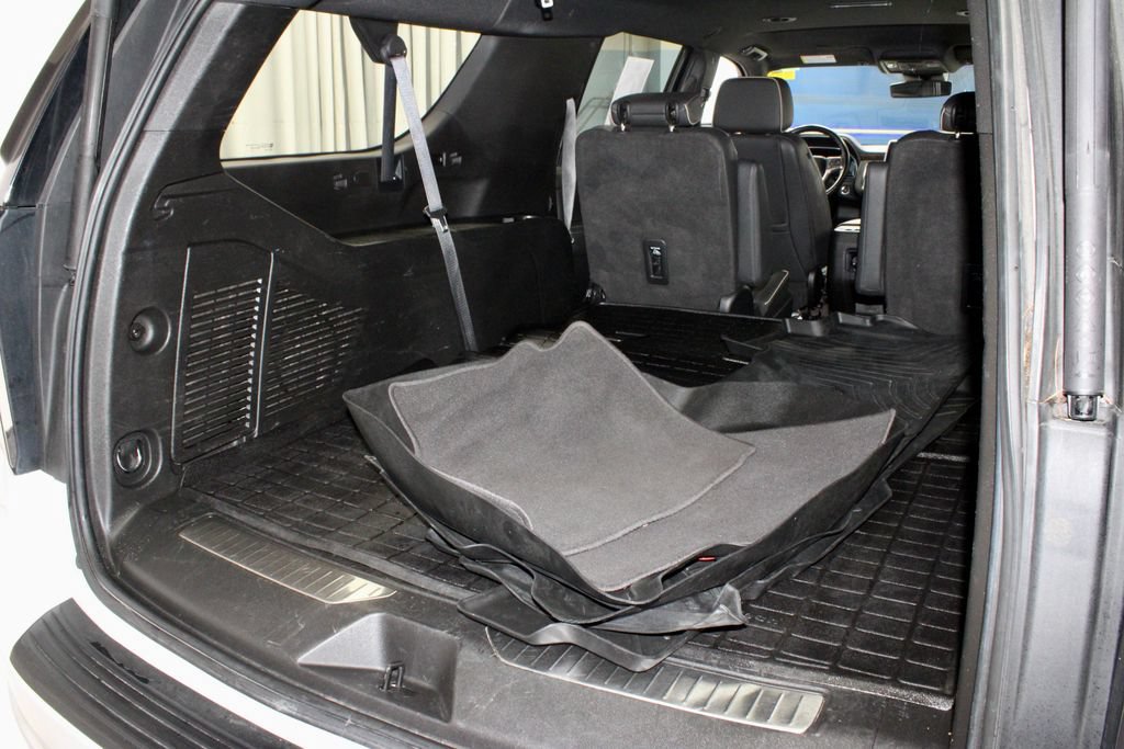 Used 2023 Chevrolet Suburban Premier AWD/4WD image 15