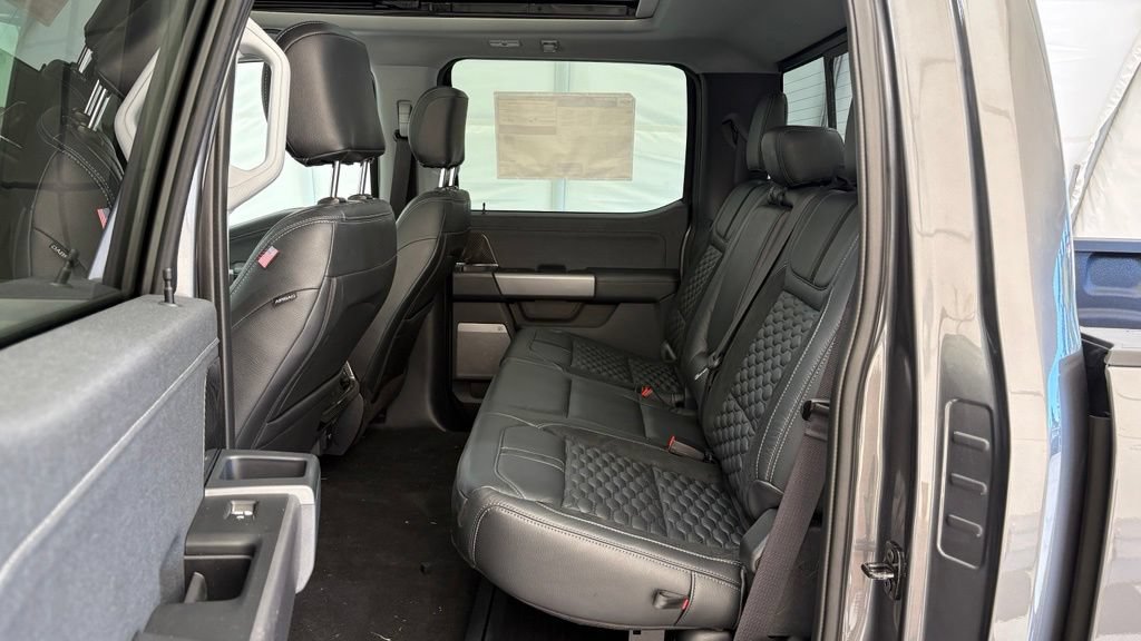 New 2026 Ford F250 Lariat w/ Black Appearance Package AWD/4WD image 20