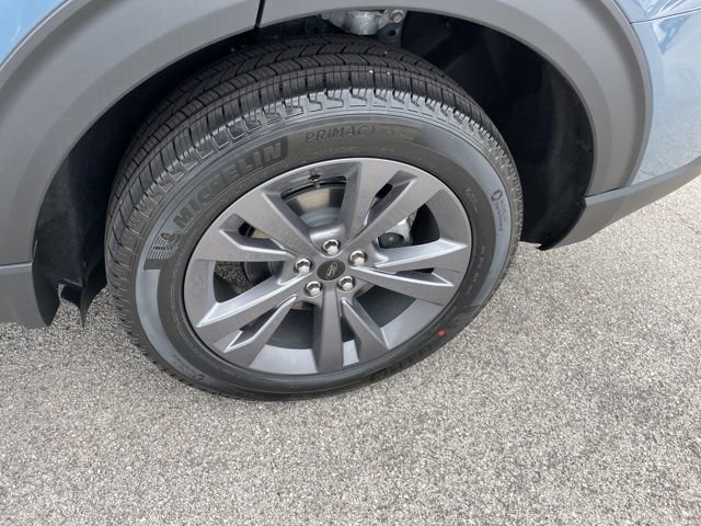 New 2026 Ford Explorer Active image 16