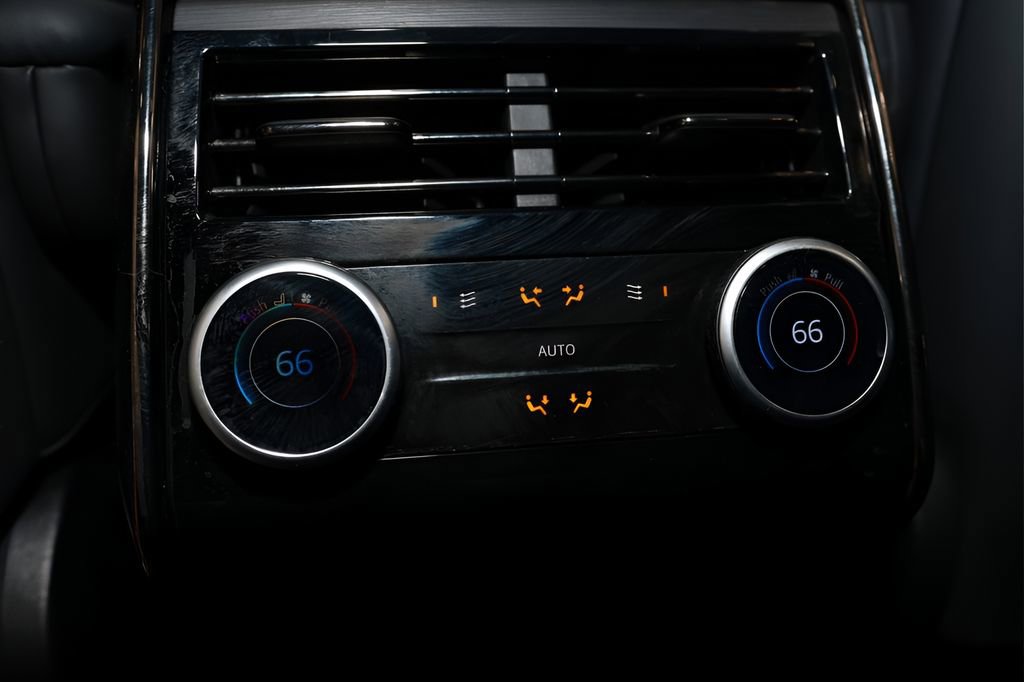 Used 2023 Land Rover Range Rover Sport SE Dynamic image 29