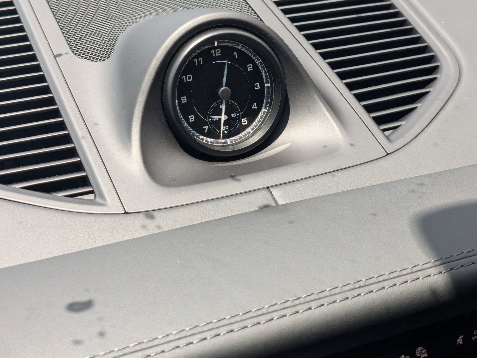 Certified 2025 Porsche Macan image 21