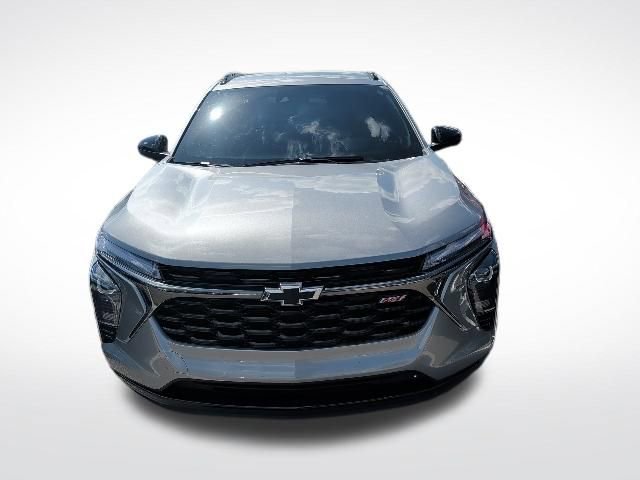 Used 2024 Chevrolet Trax RS w/ Driver Confidence Package FWD image 11