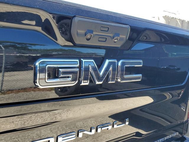 New 2026 GMC Sierra 3500 Denali Ultimate AWD/4WD image 7