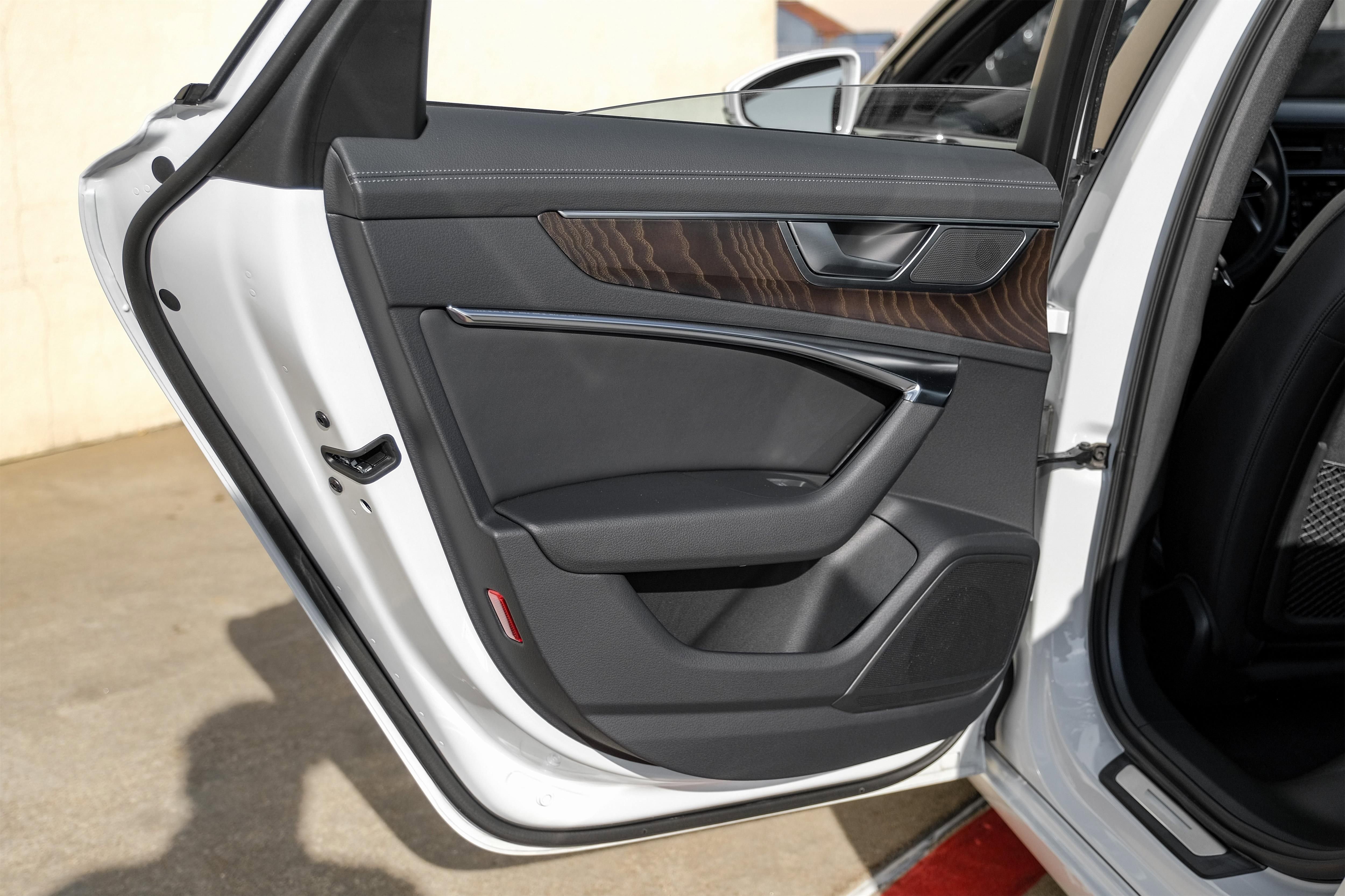 Used 2023 Audi A6 3.0T Premium w/ Convenience Package image 43