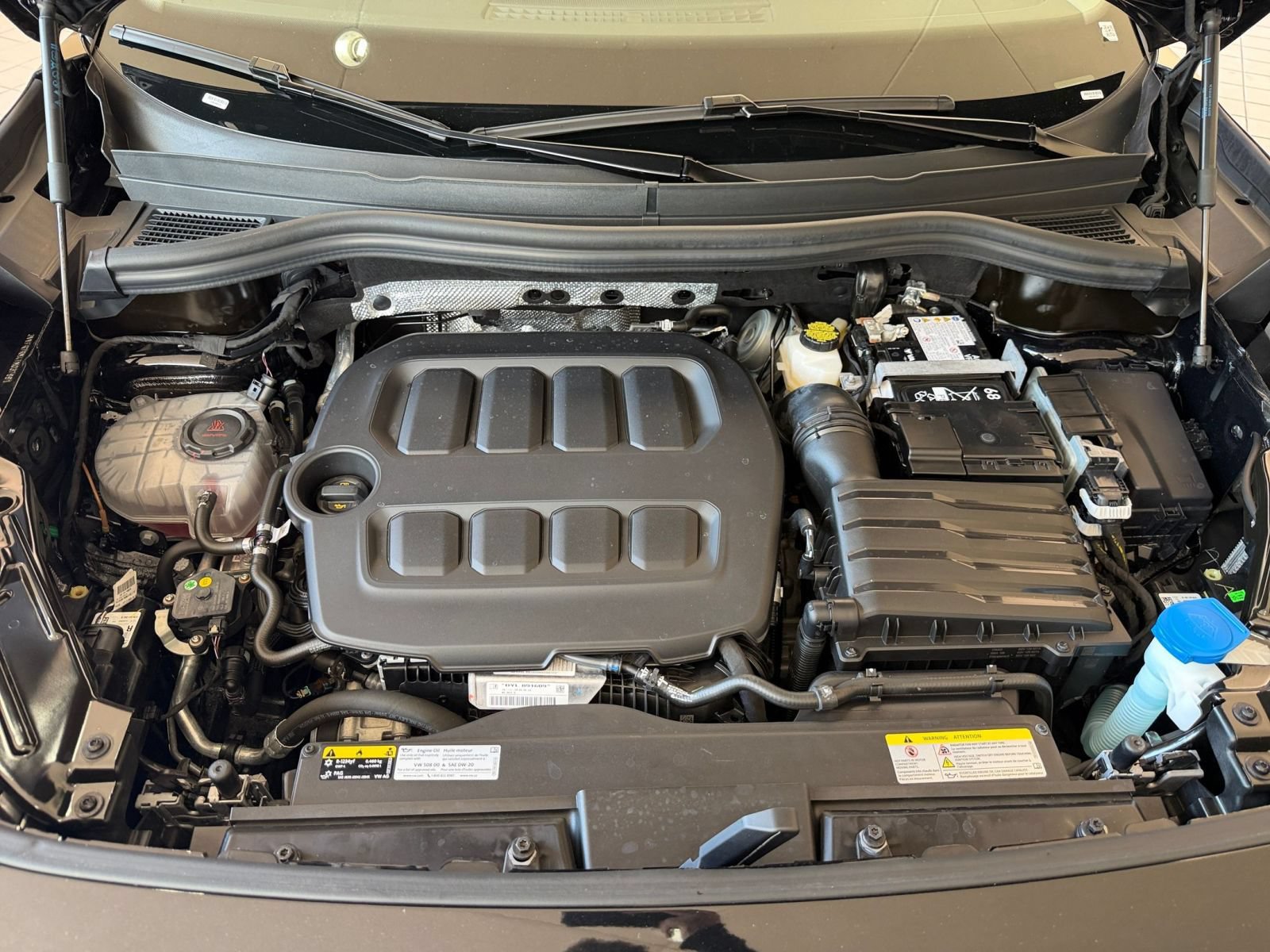 Used 2026 Volkswagen Tiguan SE FWD image 27