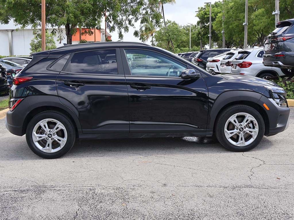Used 2023 Hyundai Kona SEL w/ Cargo Package AWD/4WD image 17