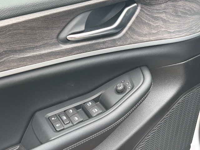 New 2026 Jeep Grand Cherokee Altitude AWD/4WD image 19