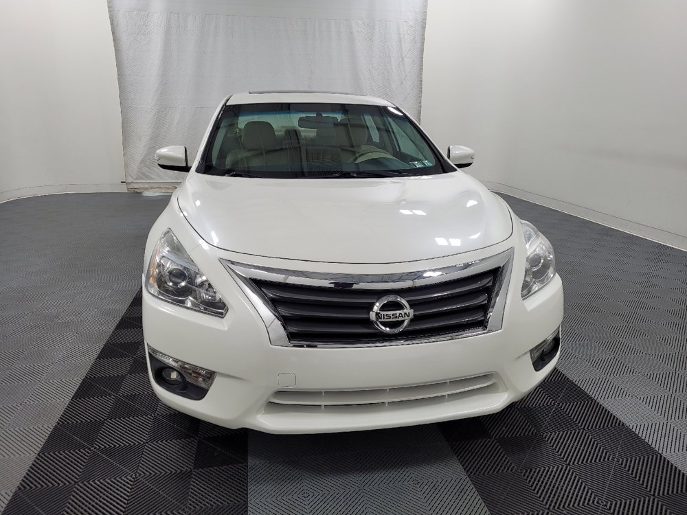 Used 2014 Nissan Altima 2.5 SL w/ Technology Package FWD image 14