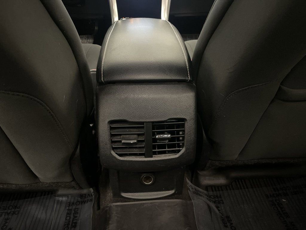 Used 2019 Ford Fusion SE image 15