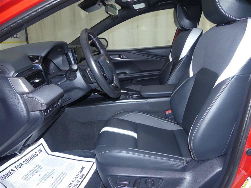 Used 2026 Toyota Camry SE FWD image 19