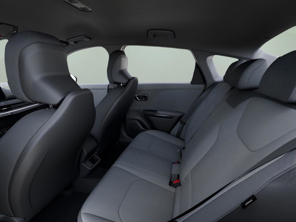 New 2025 Kia K4 LXS image 35