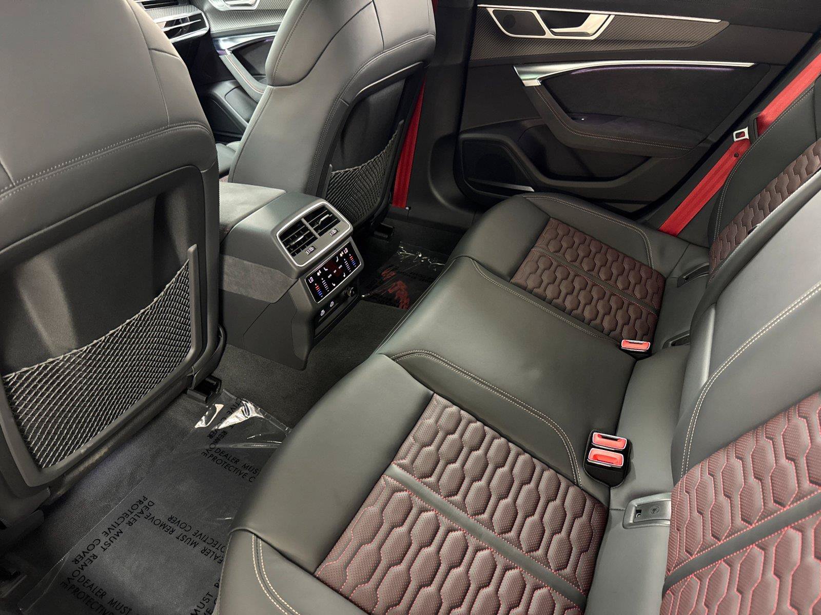 Certified 2025 Audi RS 6 performance AWD/4WD image 12