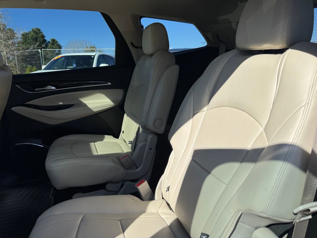Used 2020 Buick Enclave Premium w/ Sun and Sites Package AWD/4WD image 8