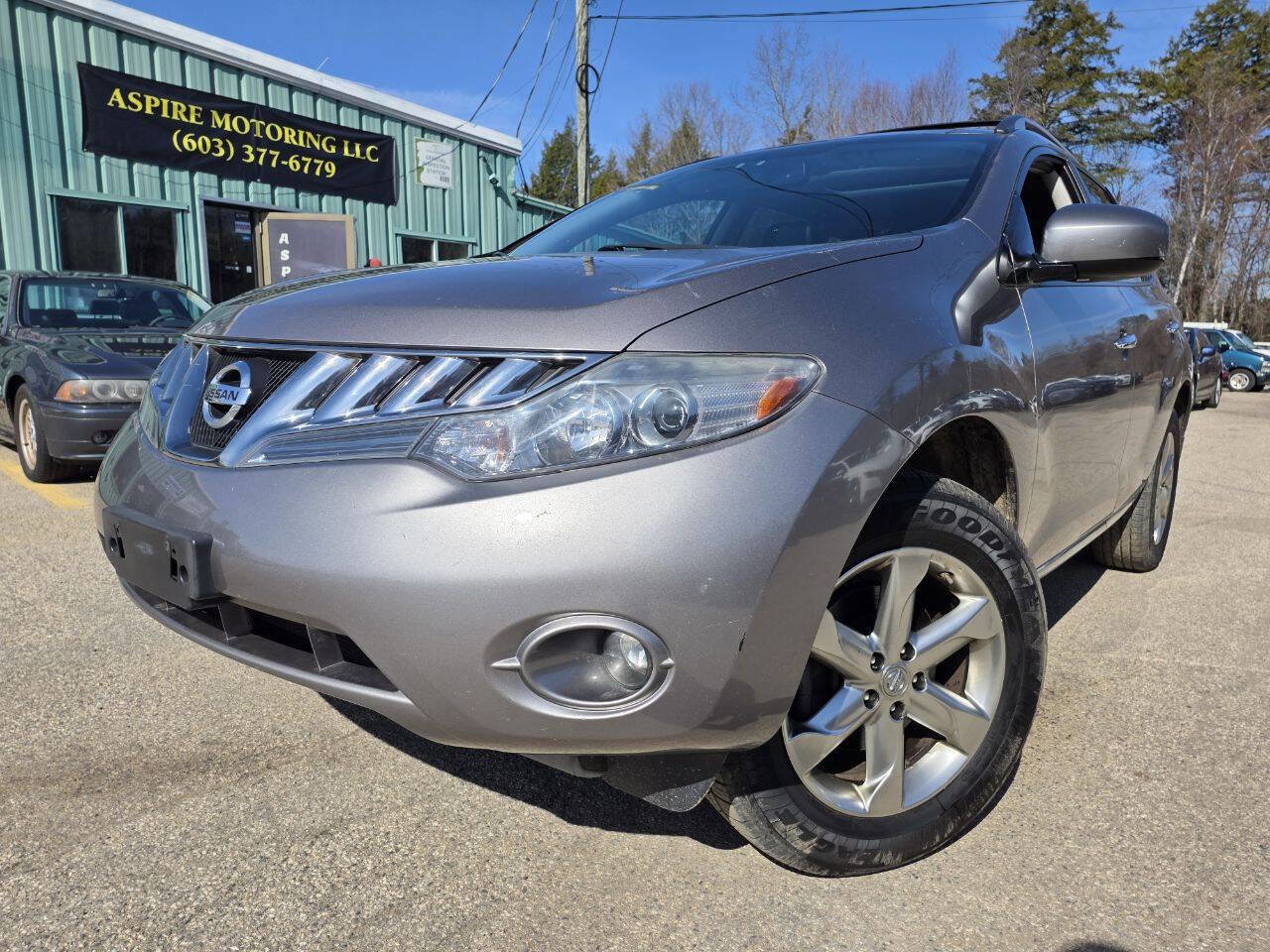 Used 2010 Nissan Murano SL w/ Leather Pkg image 2