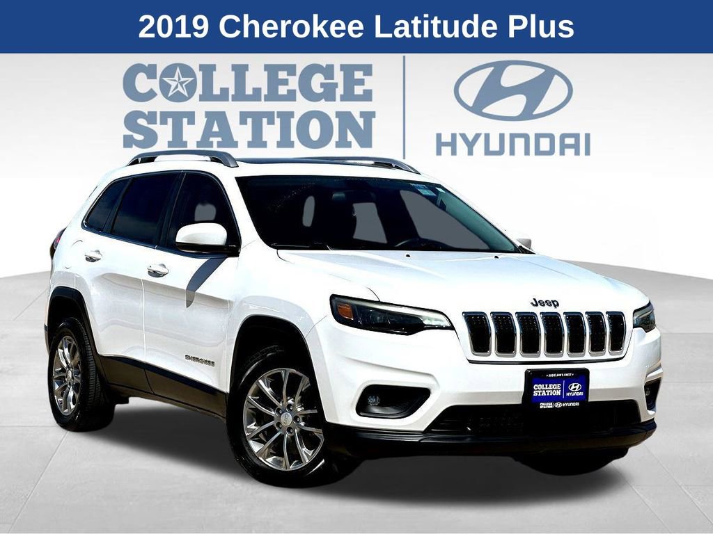 Used 2019 Jeep Cherokee Latitude Plus image 1