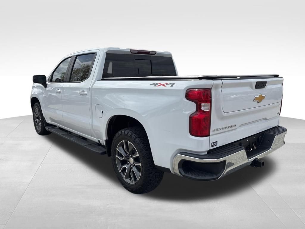Used 2022 Chevrolet Silverado 1500 LT w/ All Star Edition Plus image 3