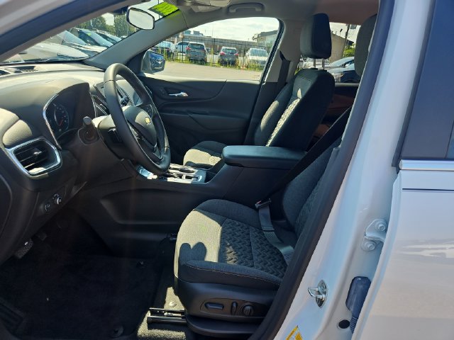 Used 2024 Chevrolet Equinox LT FWD image 9